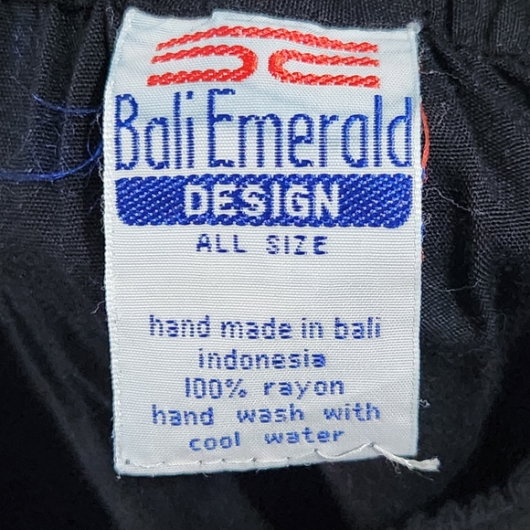 Bali Emerald Vintage 70s Floral Embroidered Whimsigoth Top and Skirt Set - Picture 2 of 13